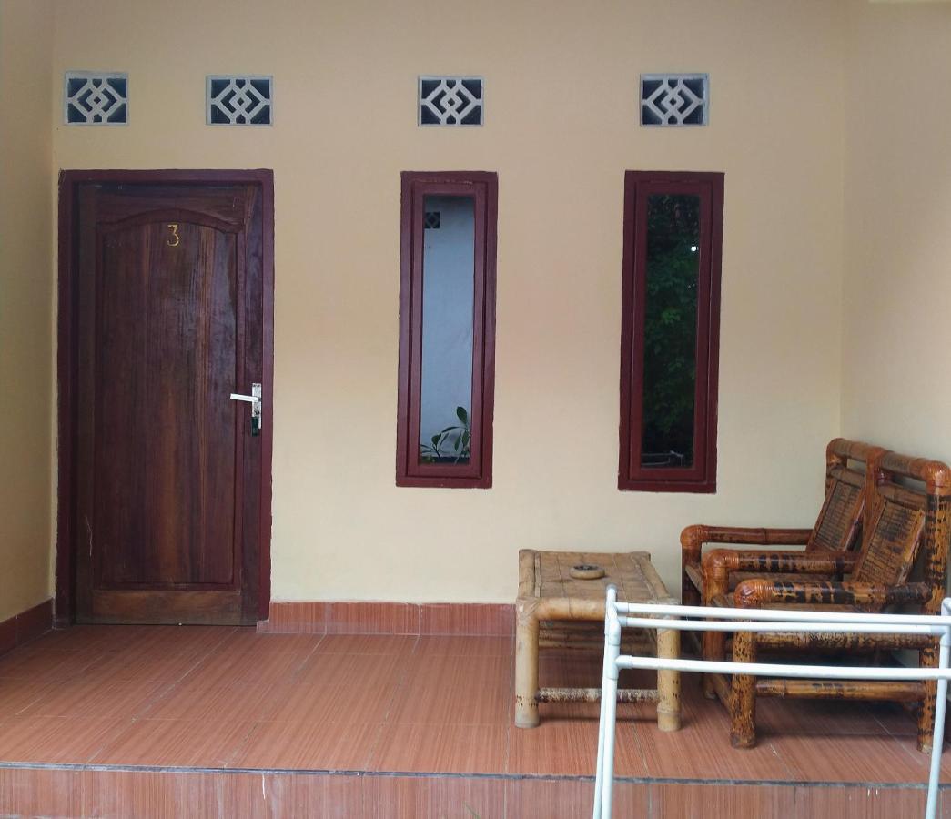 Kuta Garden Homestay Esterno foto