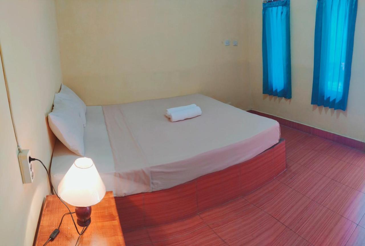 Kuta Garden Homestay Esterno foto