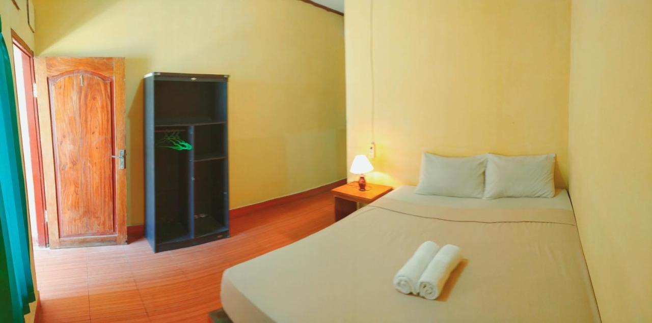 Kuta Garden Homestay Esterno foto